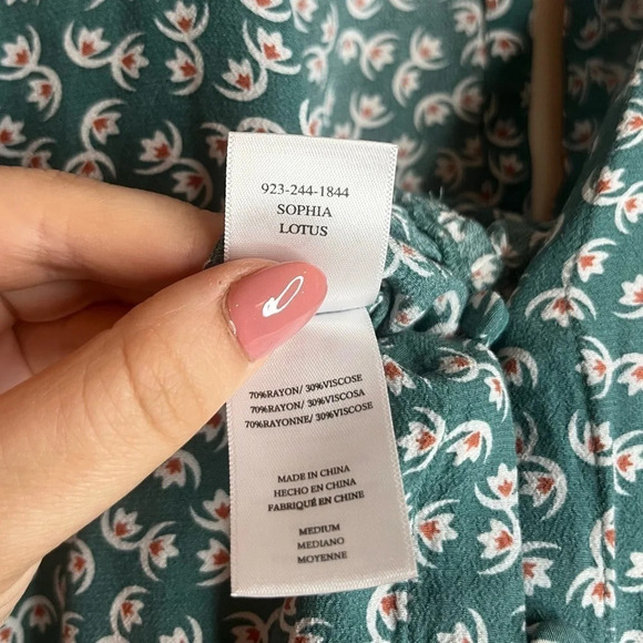 RAILS Sophia Lotus Printed Buttons Summer Romper - Picture 11 of 12